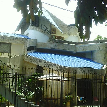 Vivienda Turistica El Castillo บูรีตากา ภายนอก รูปภาพ