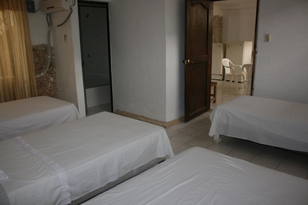 Vivienda Turistica El Castillo บูรีตากา ห้อง รูปภาพ