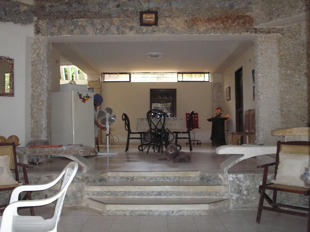 Vivienda Turistica El Castillo บูรีตากา ภายนอก รูปภาพ