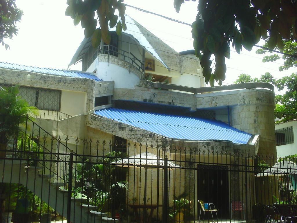 Vivienda Turistica El Castillo บูรีตากา ภายนอก รูปภาพ